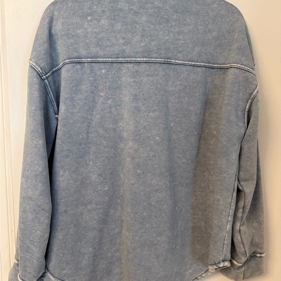 Blue Top - Picture 3 of 3